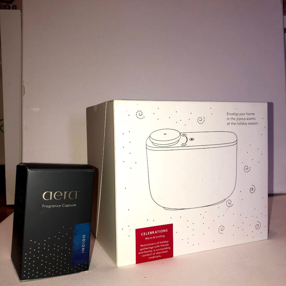 Aera Smart Home Fragrance Device and extra capsule